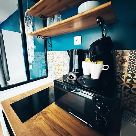 Appartement Bleu, Ideal Pour Faire Halte A 2 Min Du Centre Évreux